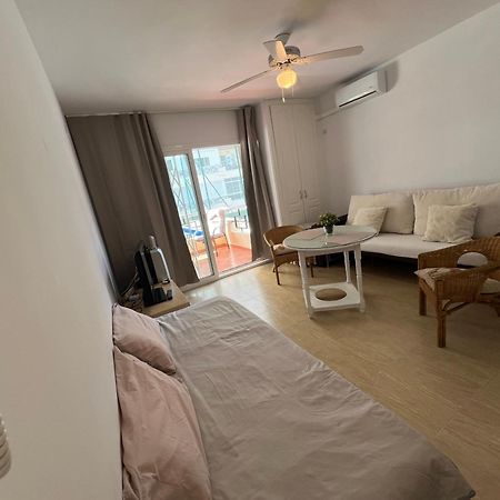 Magnifico Apartamento En La Carihuela, Torremolino Torremolinos Extérieur photo