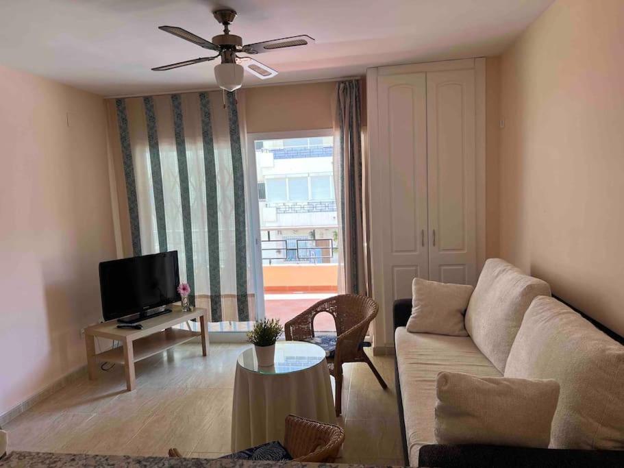 Magnifico Apartamento En La Carihuela, Torremolino Torremolinos Extérieur photo