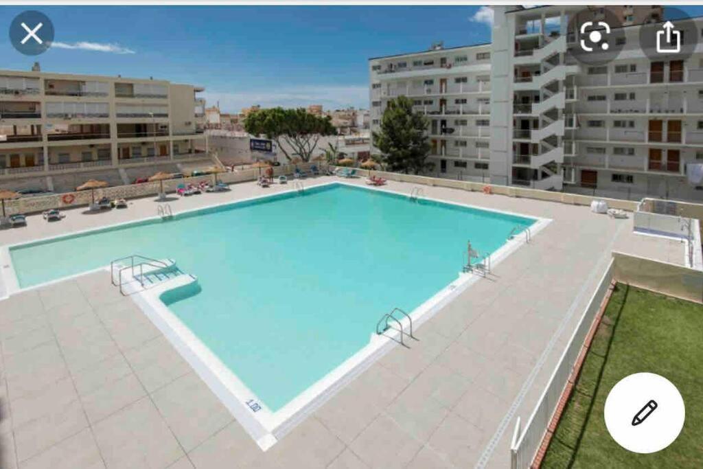 Magnifico Apartamento En La Carihuela, Torremolino Torremolinos Extérieur photo